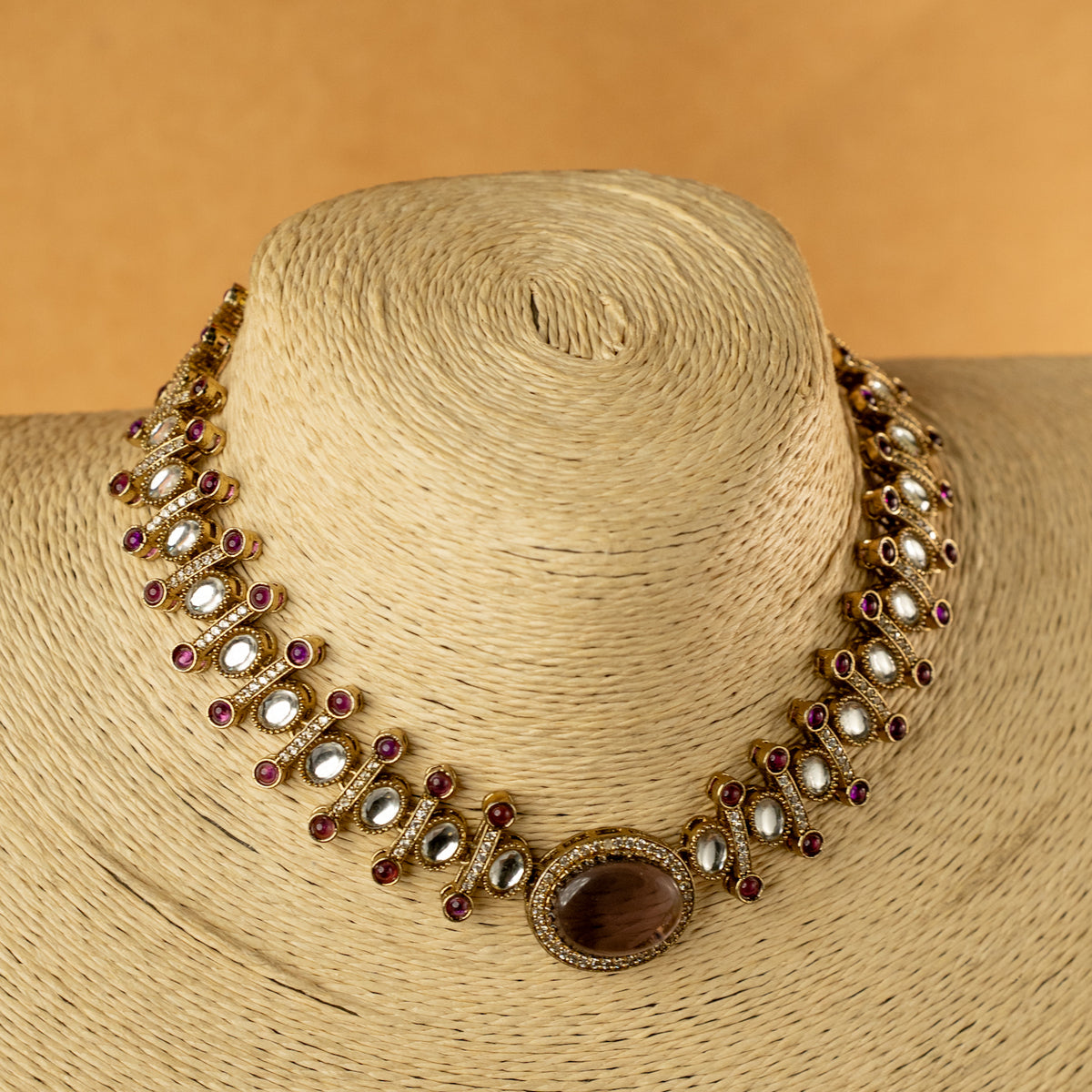 ZOHRA SEMI HANDMADE MONALISA STONE NECKPIECE/NECKLACE EARRINGS NL325