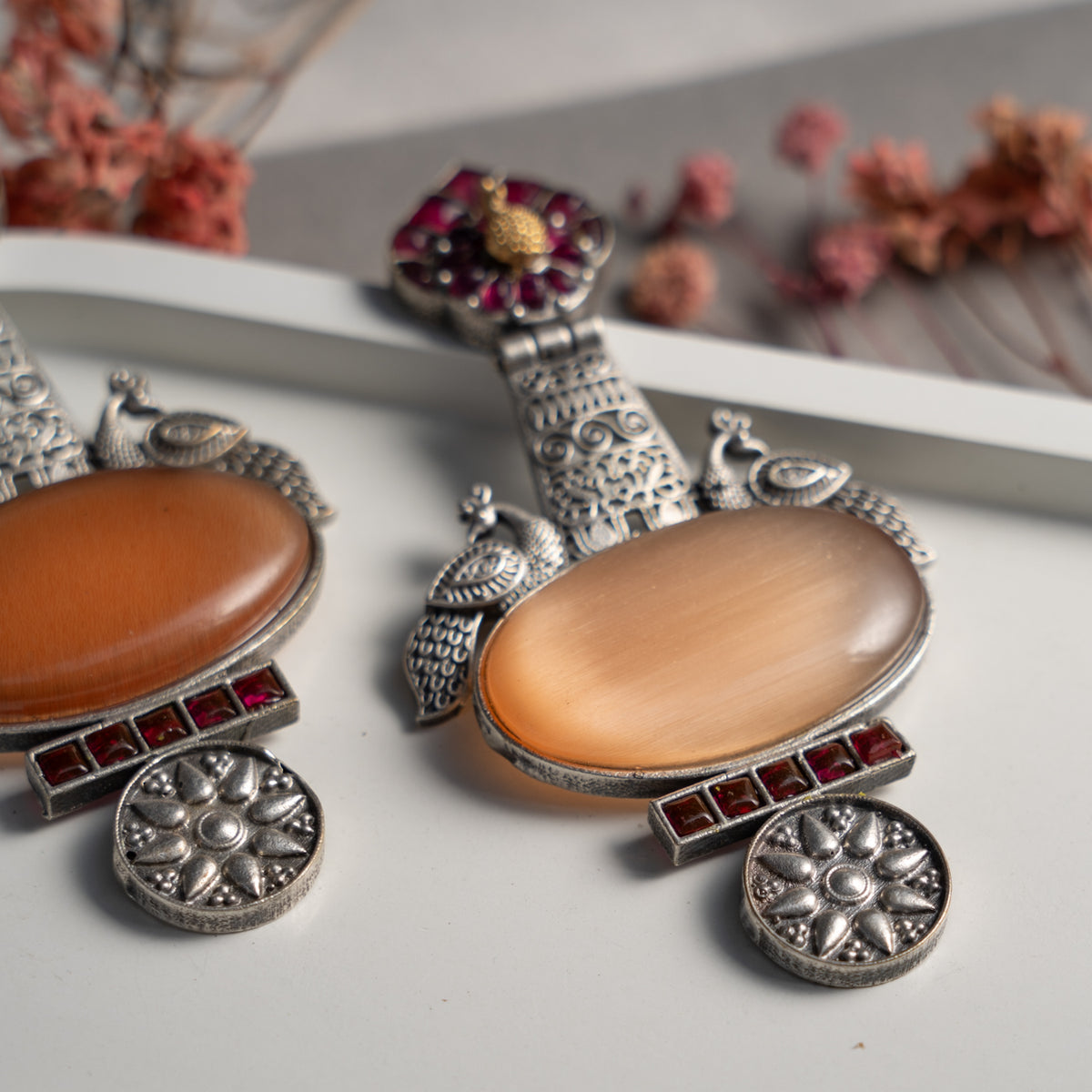 ANIKA FAUX SILVER RAW AND RUSTIC MONALISA HANDMADE EARRINGS ER724