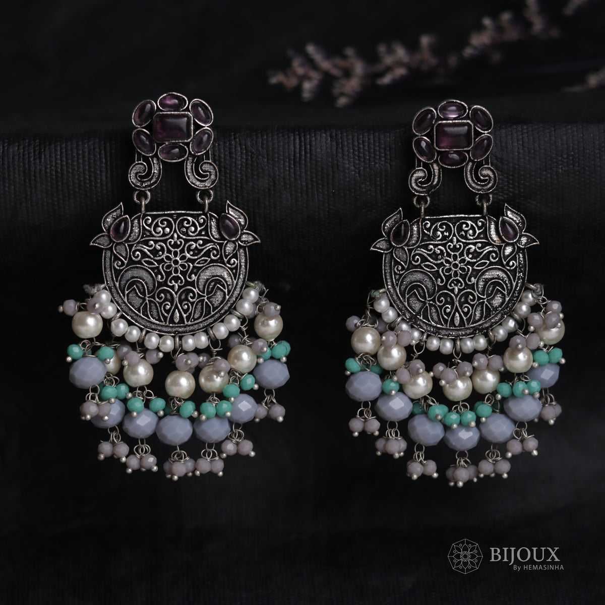 WORN-IN WONDER SEMI- HANDMADE MONOLISA BEADED FAUX SILVER EARRING ER43