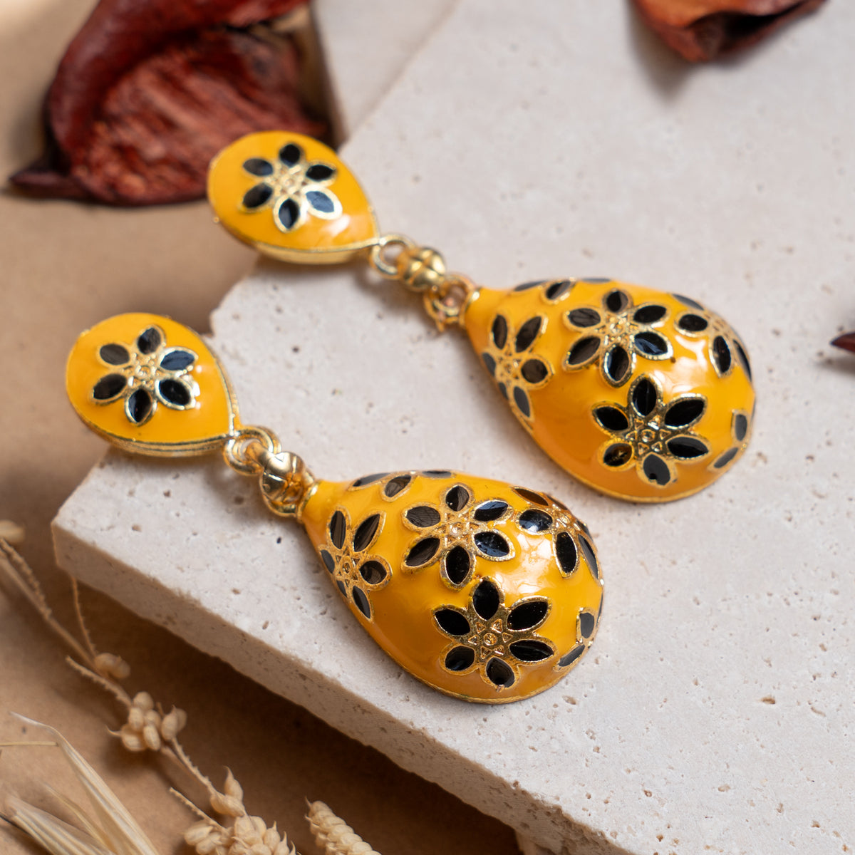 SWATHIKA FLORA DANGLER/ EARRINGS ER833