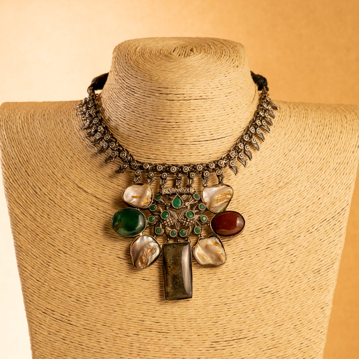 HINOSHA RAW STONE HANDMADE FAUX SILVER  RUSTIC FINISH NECKLACE NL74