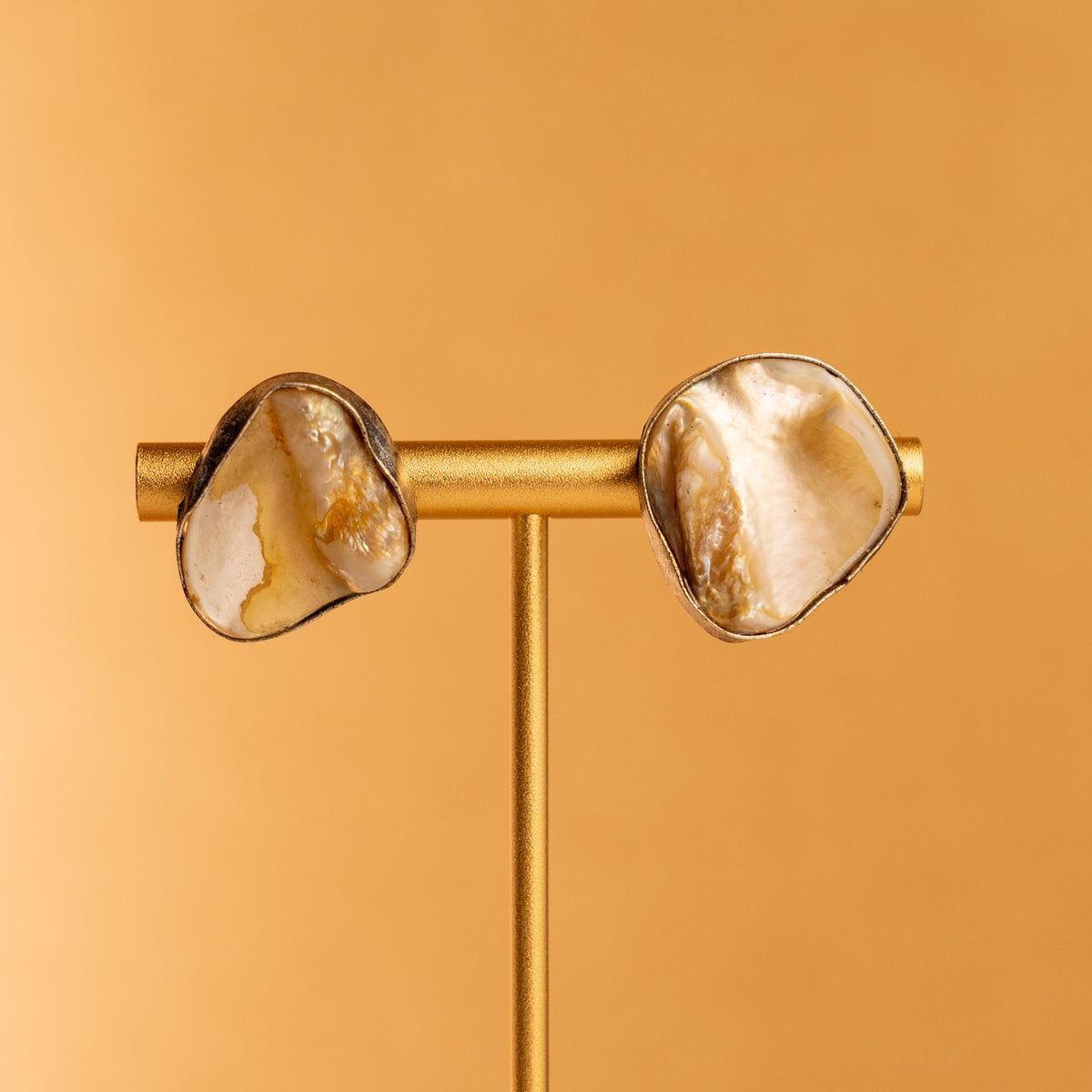 HINOSHA RAW STONE HANDMADE FAUX SILVER  RUSTIC FINISH NECKLACE NL74