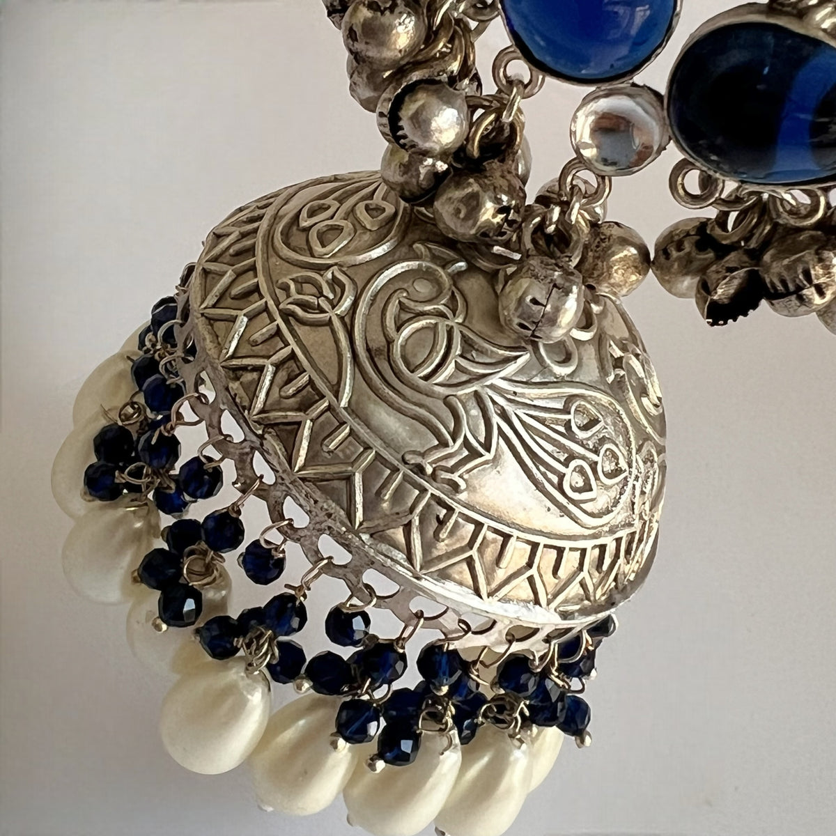 ÉLIRA SILVER LOOK ALIKE HAND HAMMERED DUAL TONED JUMBO JHUMKA ER558