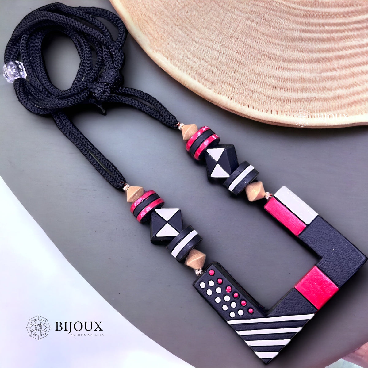 OPEN FACET TERRACOTTA NECKLACE WITH EARRING TR13