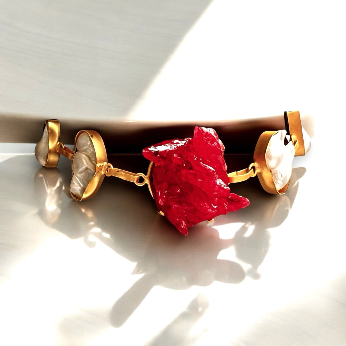 FLORA BIJOUX PREMIUM AND EXCLUSIVE MOP AND RAW STONE HANDMADE CHOKER CH88