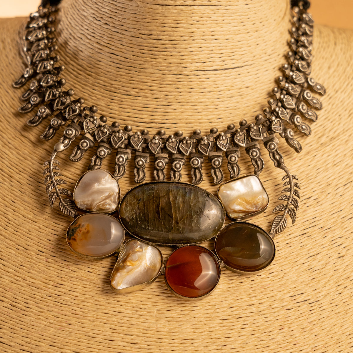 HINOSHA RAW STONE HANDMADE FAUX SILVER  RUSTIC FINISH NECKLACE NL74