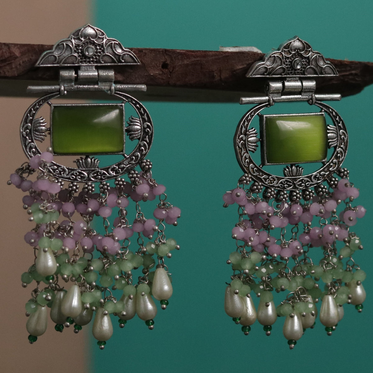 ZEPHYR SEMIHANDMADE BEADED OXIDIZED DANGLER EARRING ER104