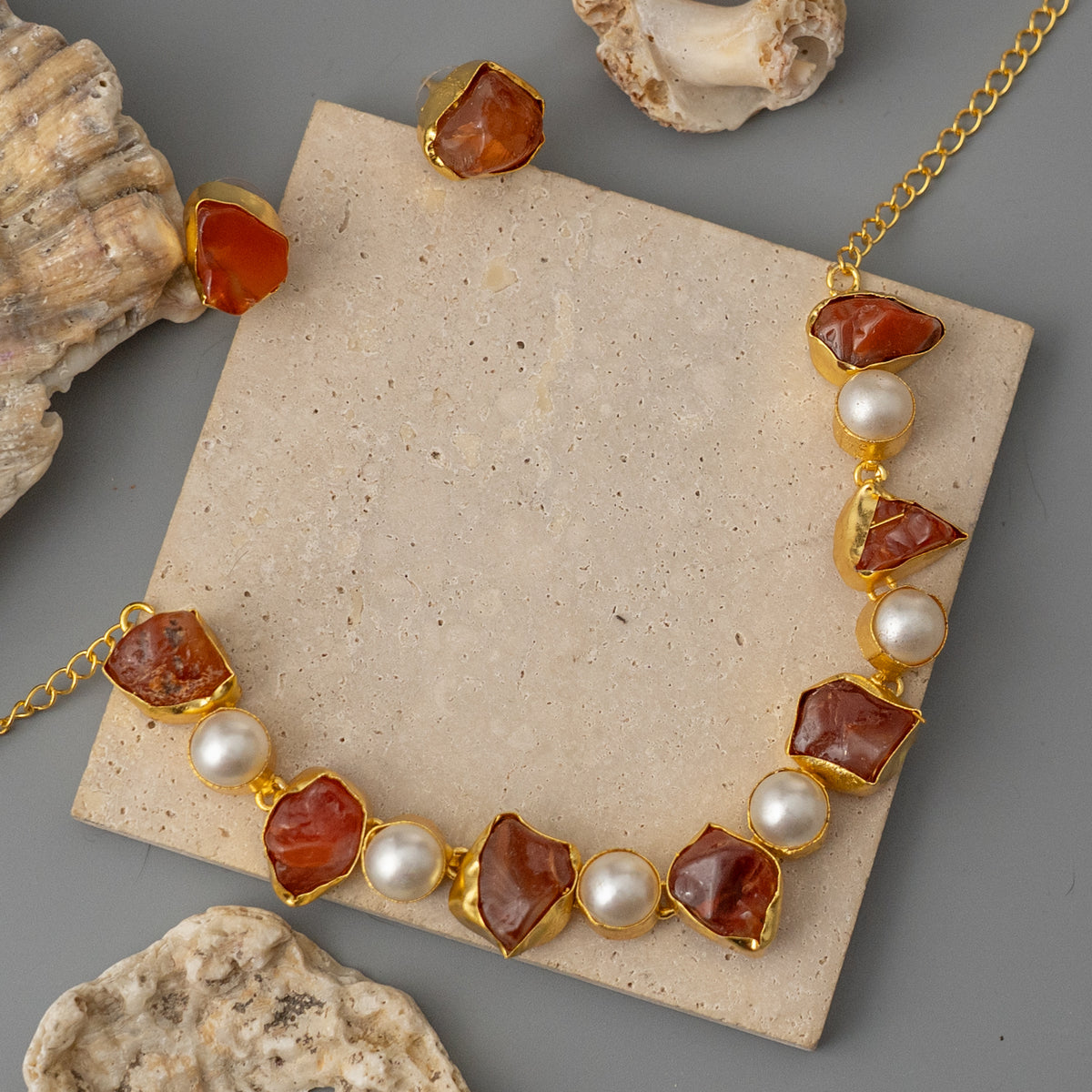 MINARI BIJOUX RAW STONE GOLD TONED HANDMADE CHOKER WITH EARRINGS CH528