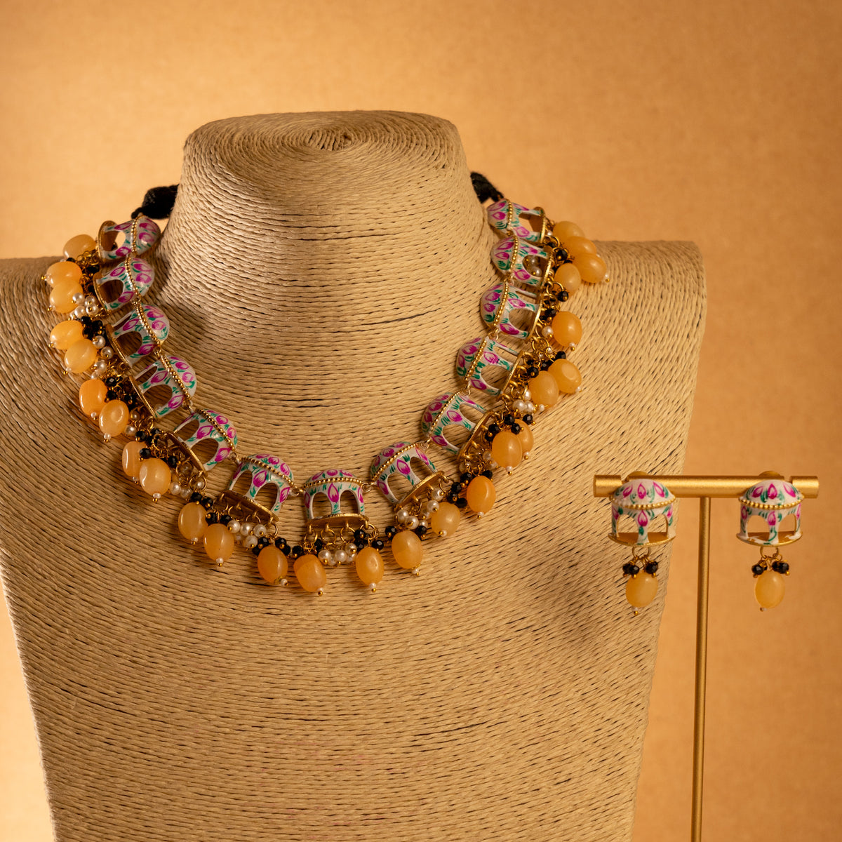 NIKARA HAND PAINTED AND HANDMADE RUSTIC LOOK NECKPIECE NECKLACE NL70