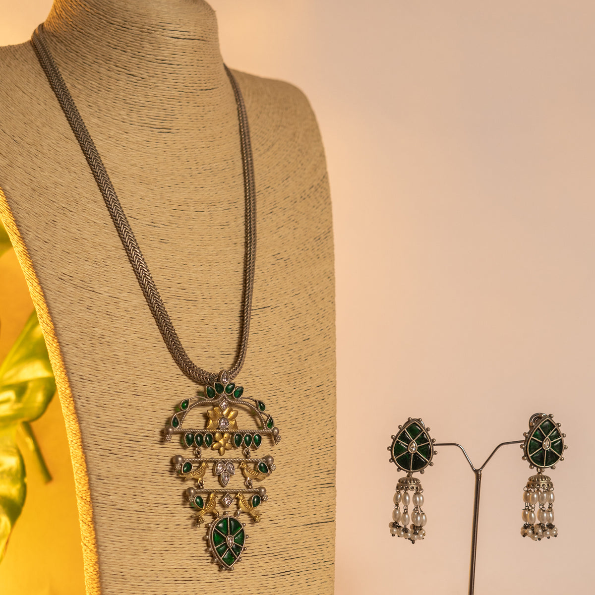 MILA HANDMADE RAW AND RUSTIC SILVER LOOK ALIKE DUAL TONE ANTIQUE MALA WITH EARRINGS ML188