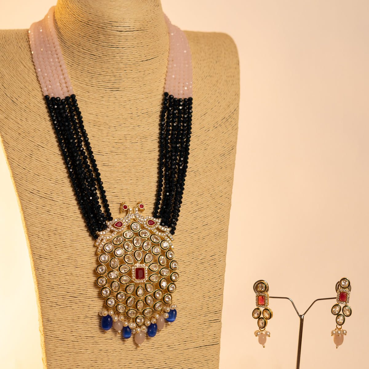 MAYILANJI CRYSTAL HANDMADE  MALA WITH EARRING ML09