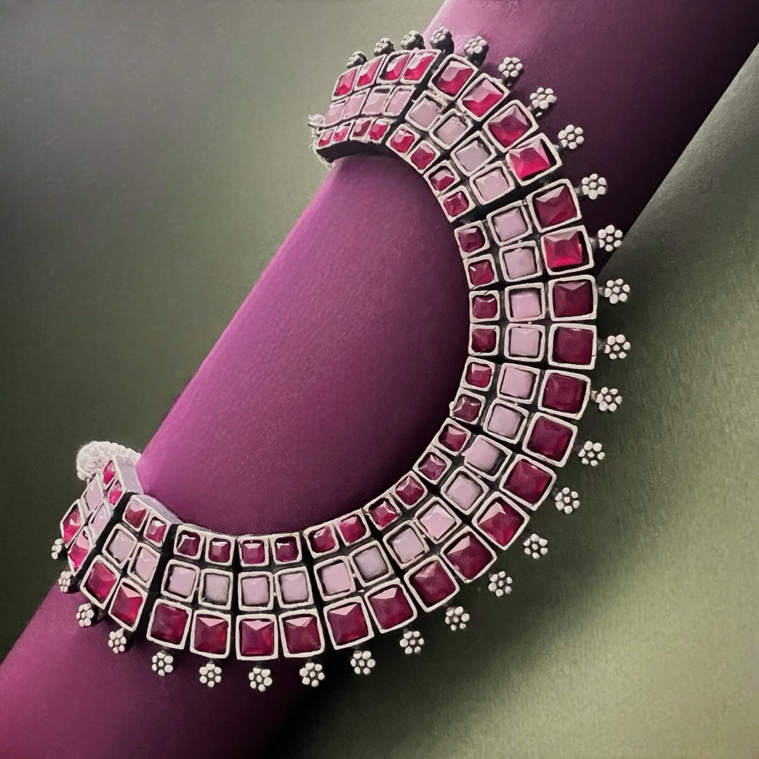 THIRA ANTIQUE SILVER LOOK ALIKE SEMI HANDMADE KIDS SET NECKLACE WITH EARRING NL17