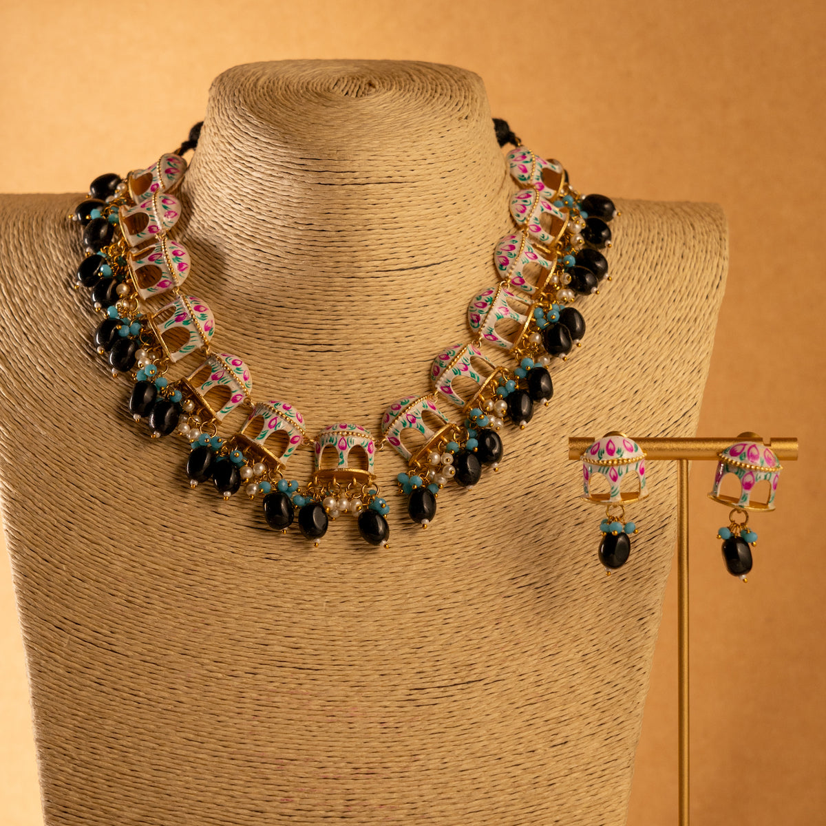 NIKARA HAND PAINTED AND HANDMADE RUSTIC LOOK NECKPIECE NECKLACE NL70