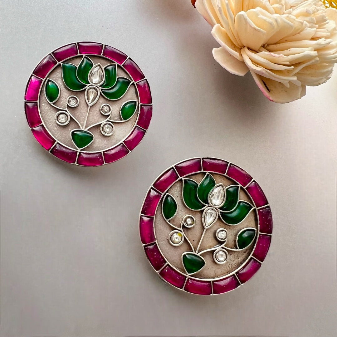 SWEET CIRCLETS  SILVER LOOK ALIKE SEMI HANDMADE STUDS ER522
