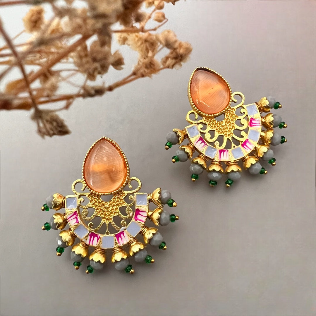 BLOSSOMBEAN SEMI HANDMADE MONOLISA GOLD-TONED EARRING-ER153