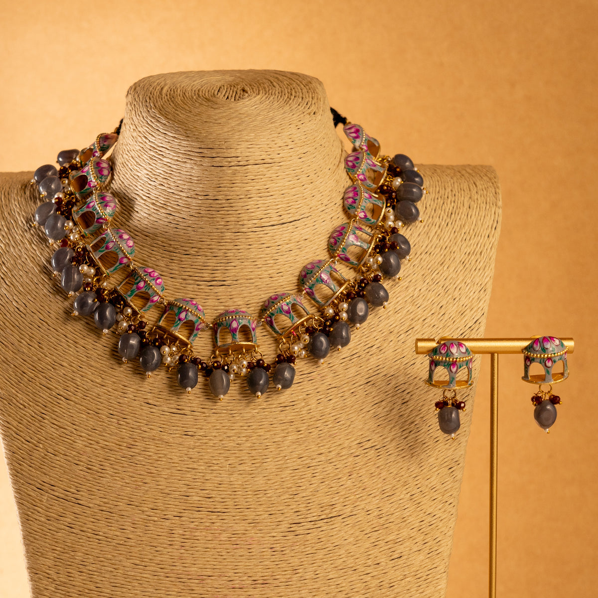 NIKARA HAND PAINTED AND HANDMADE RUSTIC LOOK NECKPIECE NECKLACE NL70