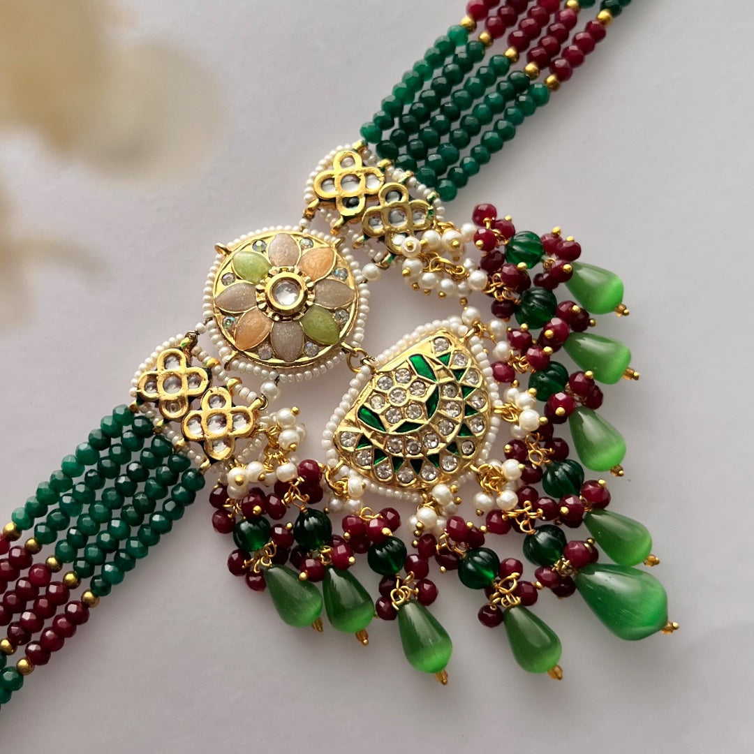 REETHANA BIJOUX PREMIUM HANDMADE CHOKER WITH EARRINGS AND TIKKA CH395