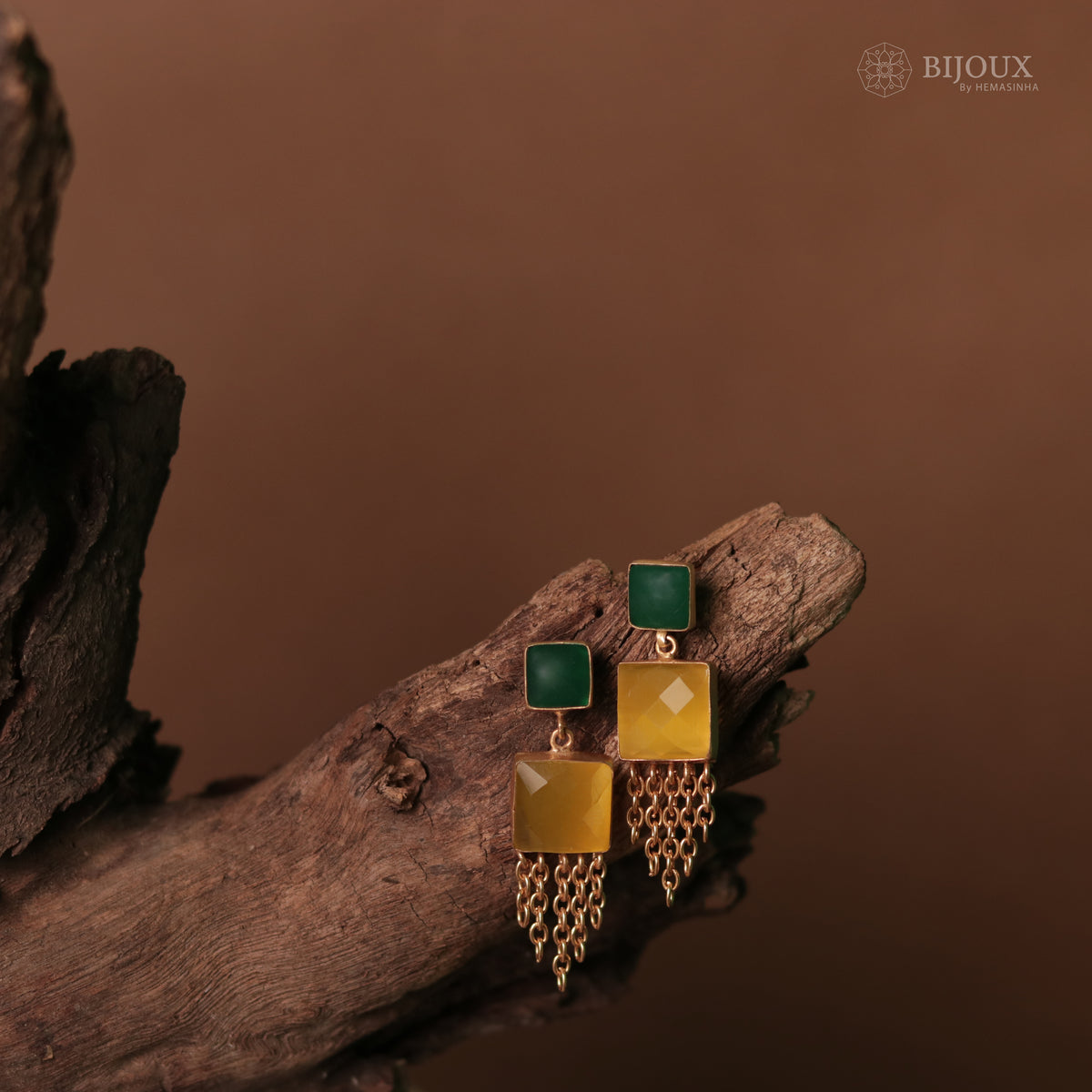 DIVINE DUO DRAPERY HANDMADE HANDHAMMERED EARRING ER73