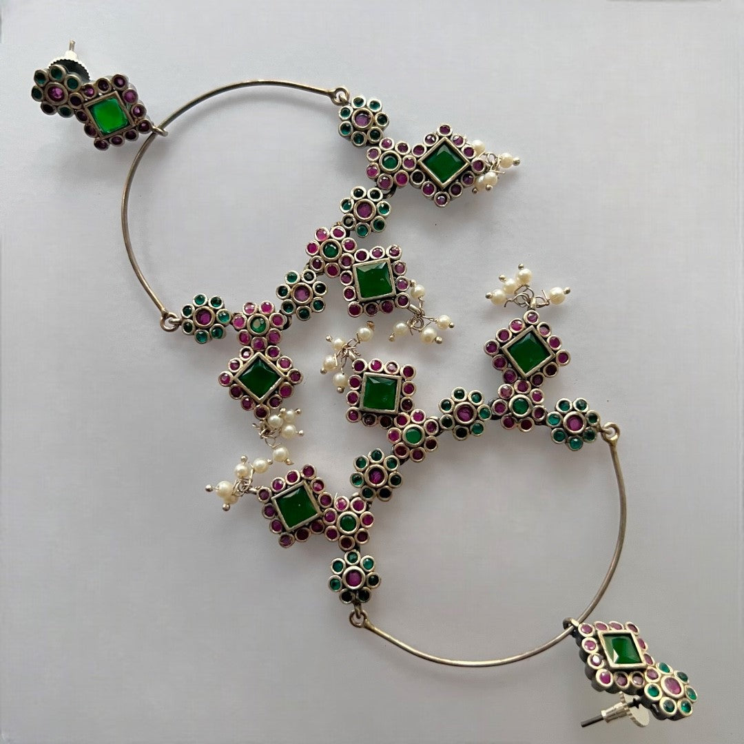 RADIANT ROUNDS SILVER LOOK ALIKE HANDMADE LOOP EARRING ER210