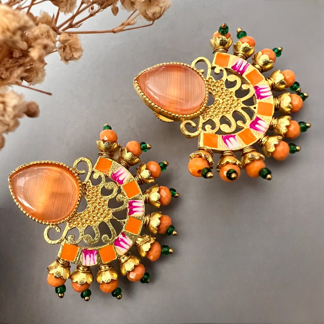 BLOSSOMBEAN SEMI HANDMADE MONOLISA GOLD-TONED EARRING-ER153