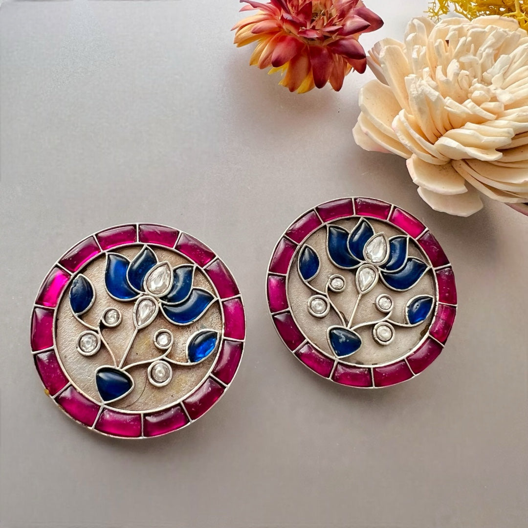 SWEET CIRCLETS  SILVER LOOK ALIKE SEMI HANDMADE STUDS ER522