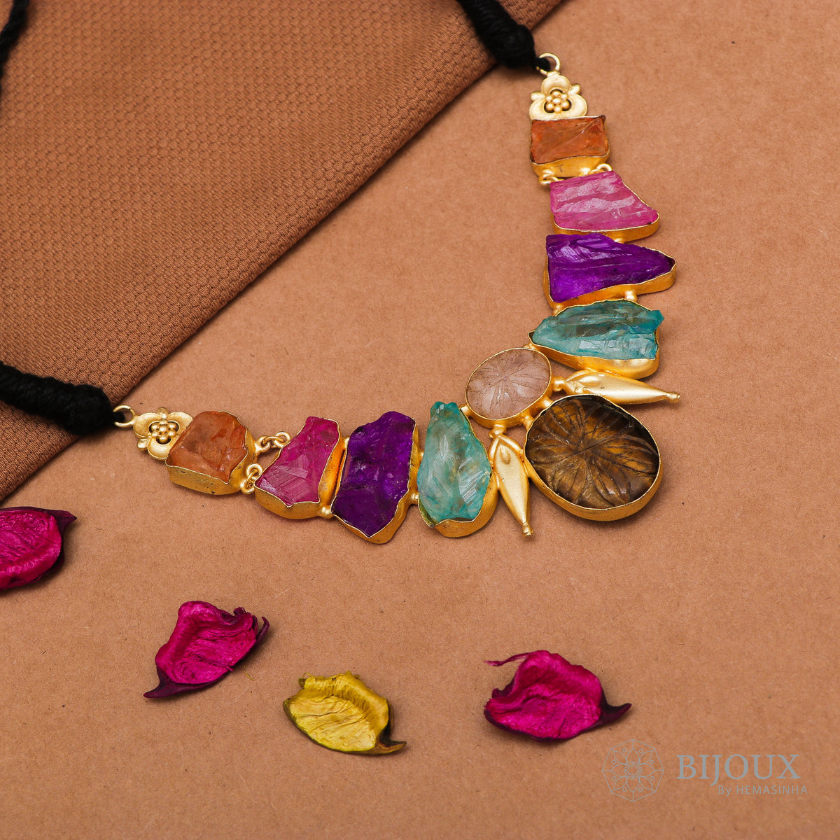 RICA RAW STONE HANDMADE GOLD TONED RUSTIC FINISH NECKLACE NL91