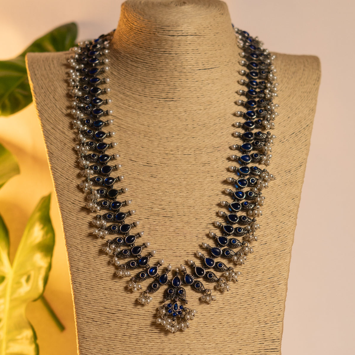 THIRA SILVER LOOK ALIKE CLASSIC ANTIQUE MALA WITH EARRINGS ML45