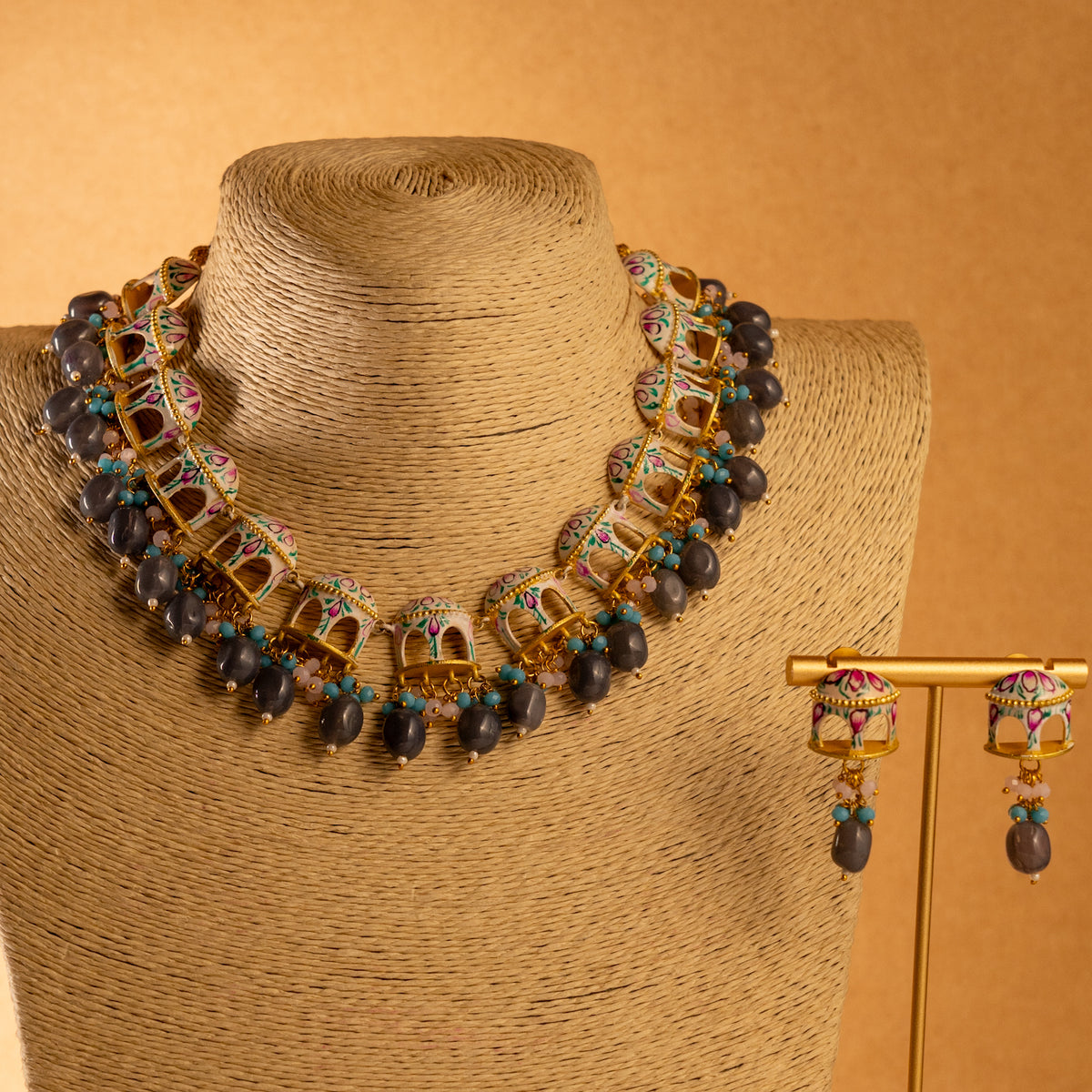 NIKARA HAND PAINTED AND HANDMADE RUSTIC LOOK NECKPIECE NECKLACE NL70