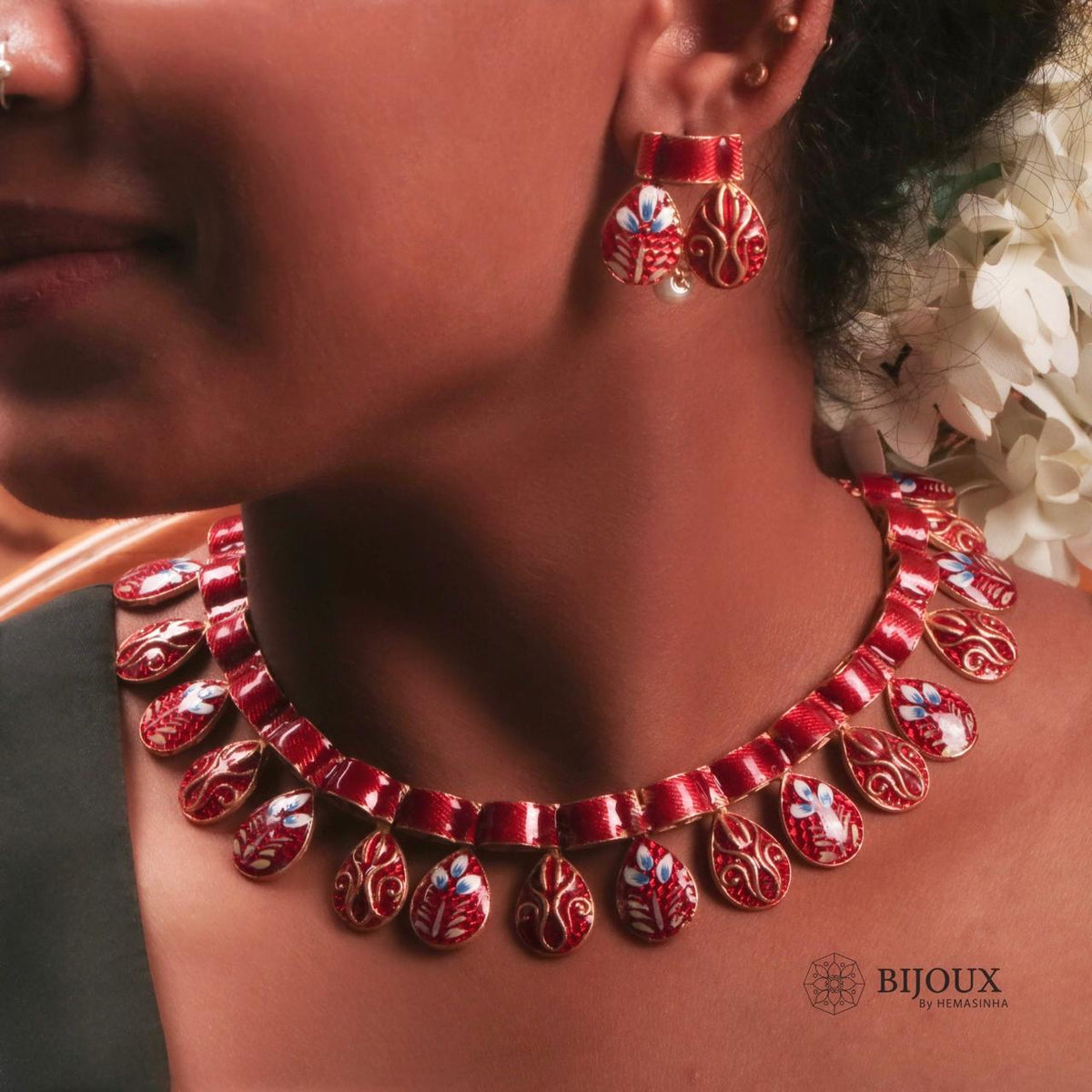 NILA HANDPAINTED RAW AND RUSTIC FINISH NECKLACE NL86