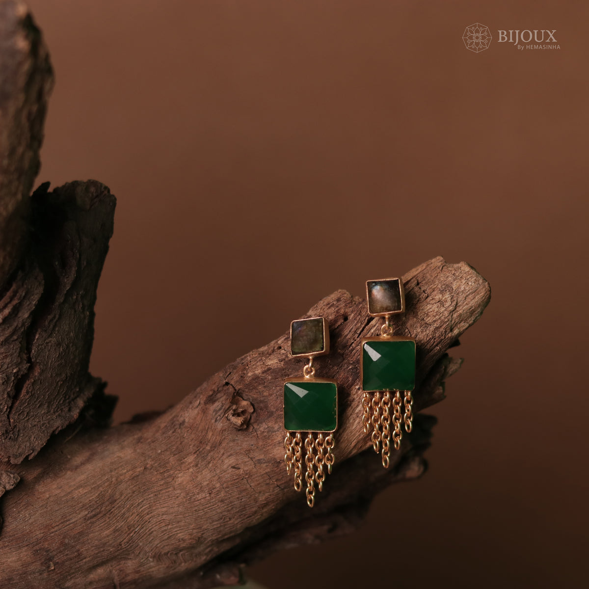 DIVINE DUO DRAPERY HANDMADE HANDHAMMERED EARRING ER73