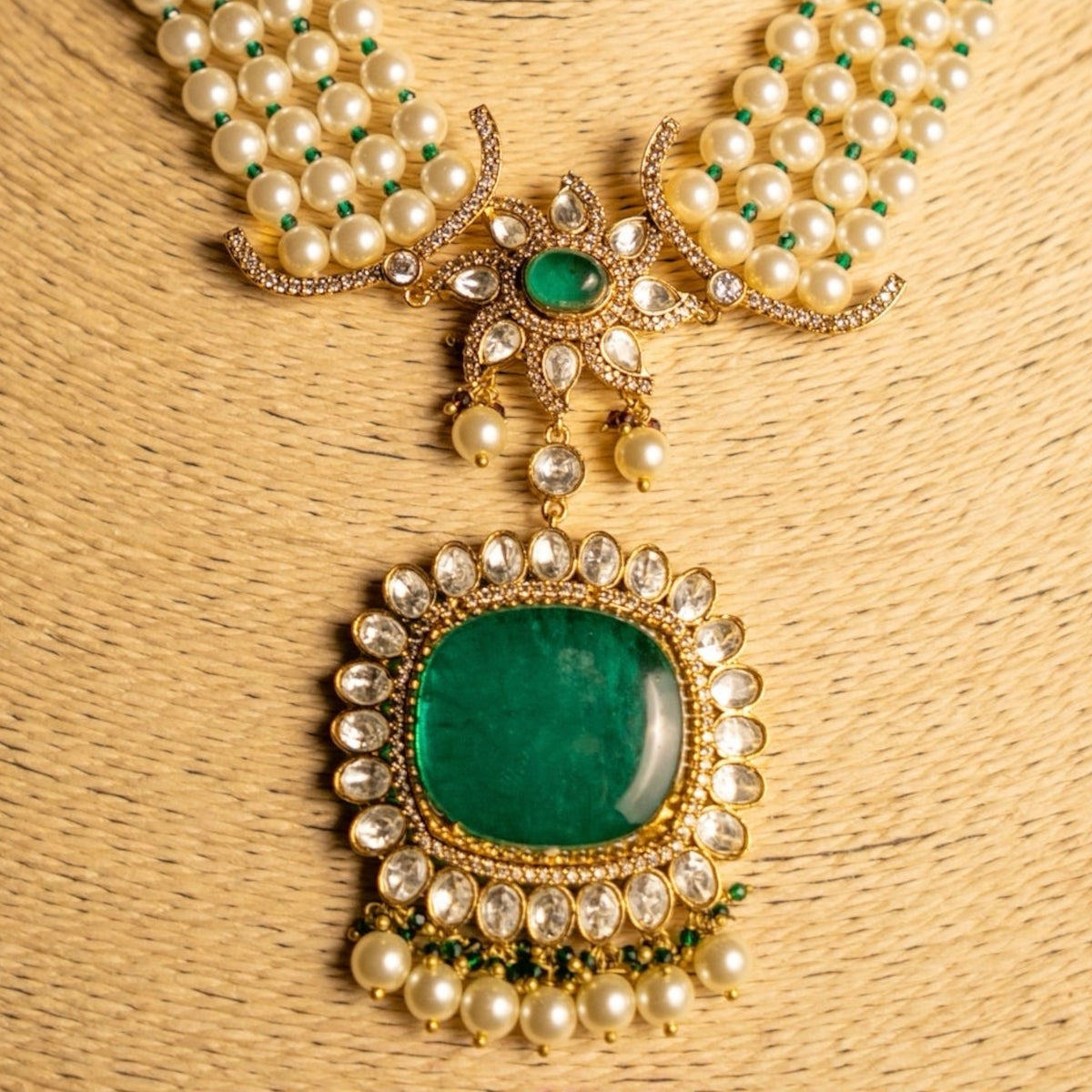 VINIKA DOUBLET STONE HANDMADE PEARL BIJOUX PREMIUM NECKLACE WITH EARRING NL299