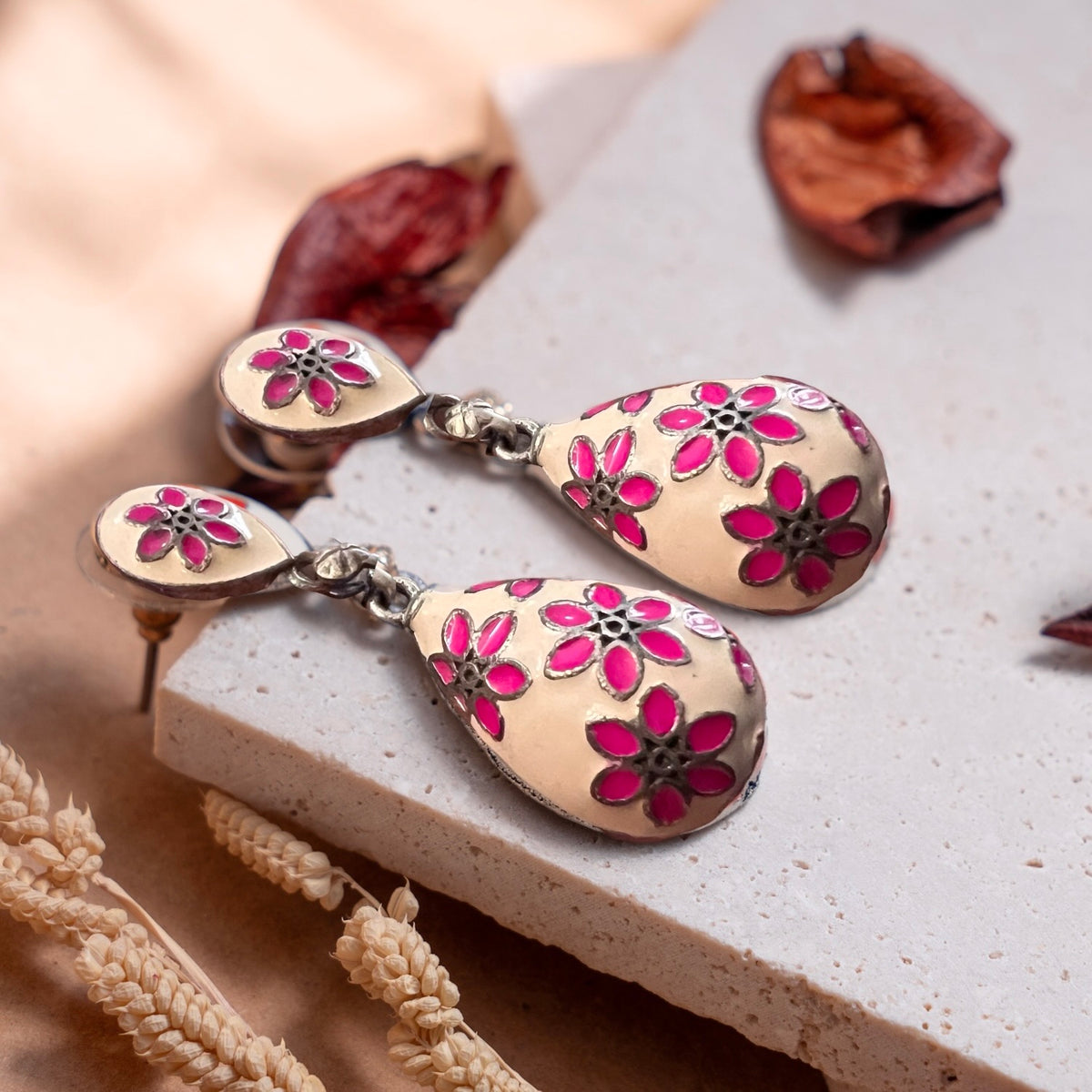 SWATHIKA FLORA DANGLER/ EARRINGS ER833