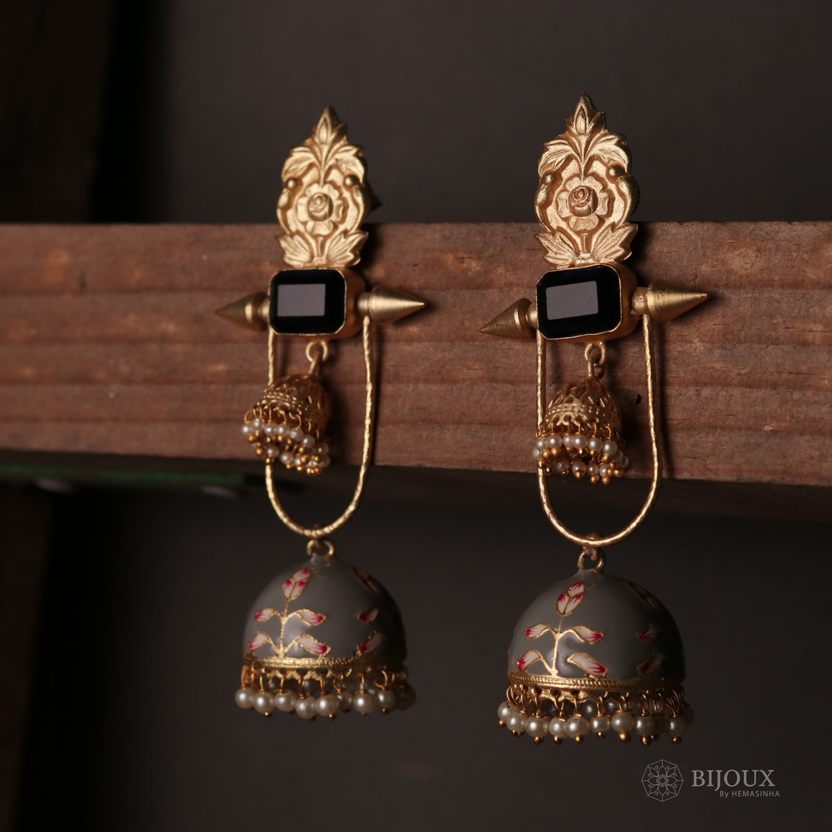 VINTAGE SPARKLE DOUBLE LAYERED HANDMADE AND HAND HAMMERED JHUMKA ER79