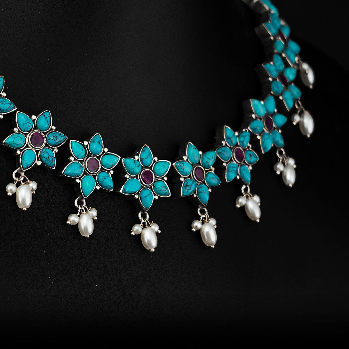 LYCARA FAUX SILVER PREMIUM SEMI HANDMADE NECKLACE WITH EARRINGS NL131