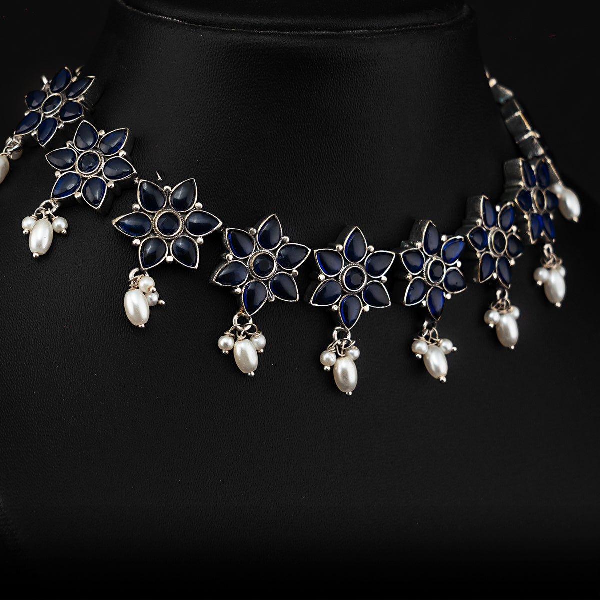 LYCARA FAUX SILVER PREMIUM SEMI HANDMADE NECKLACE WITH EARRINGS NL131