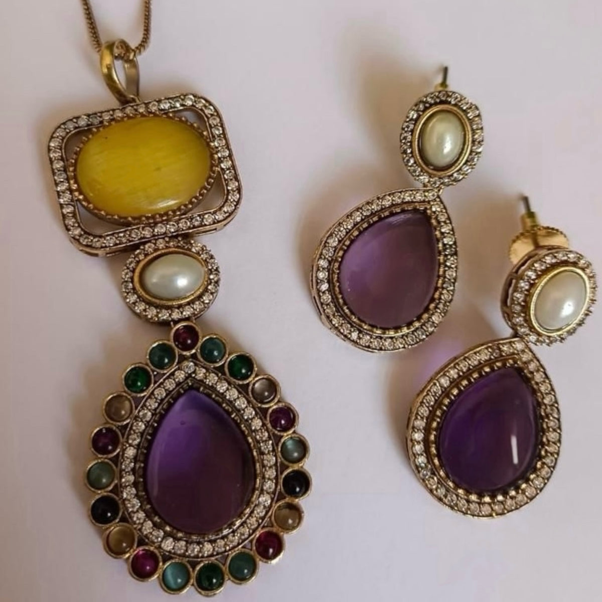 KENISHA SEMI HANDMADE MONALISA STONES NECKPIECE/NECKLACE EARRINGS NL327