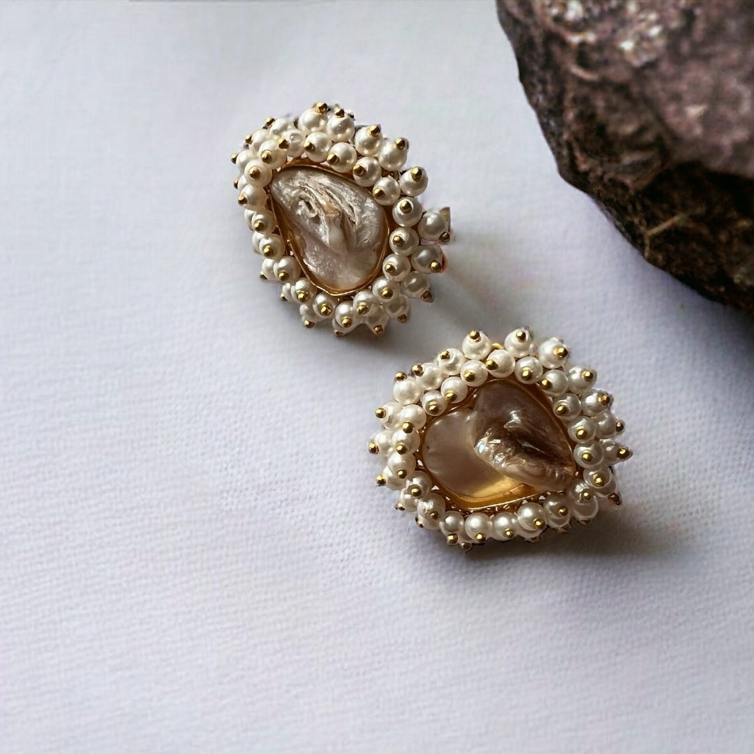 AERA MOP GOLDTONED HANDMADE CHOKER/HASLI WITH EARRINGS CH418