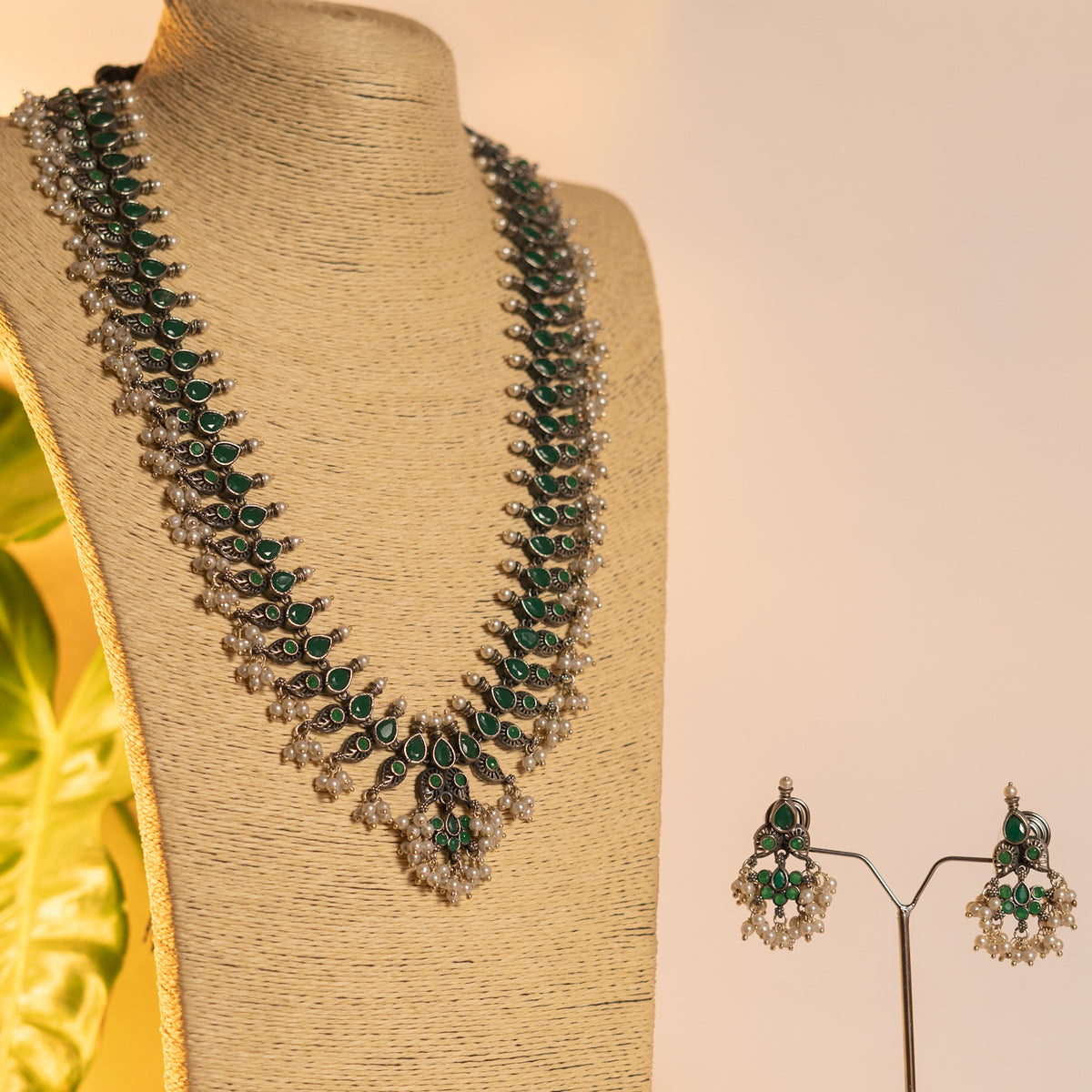 NIRA SILVER LOOK ALIKE CLASSIC ANTIQUE MALA WITH EARRINGS ML18