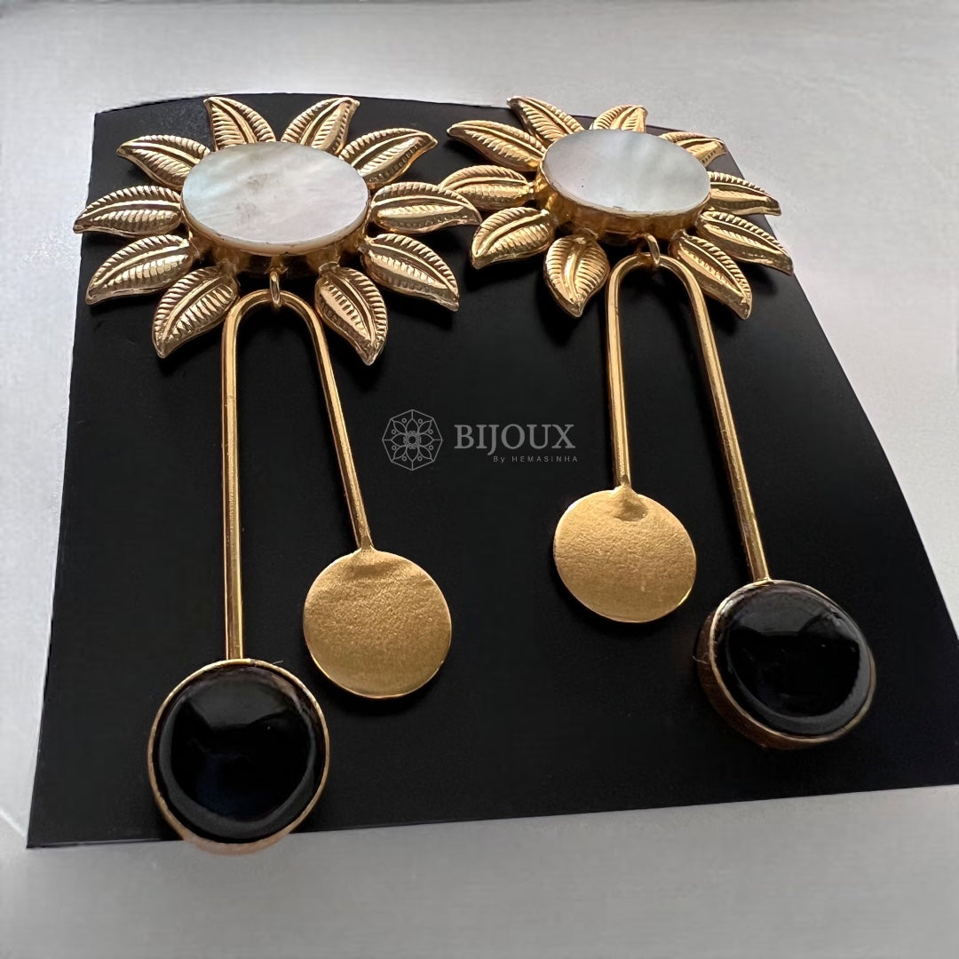 DAISY HANDMADE NATURAL STONE EARRINGS ER240