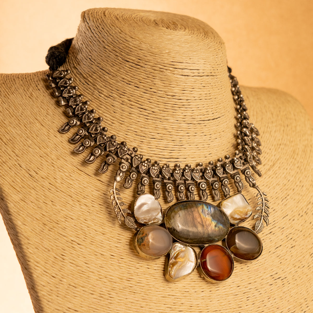 HINOSHA RAW STONE HANDMADE FAUX SILVER  RUSTIC FINISH NECKLACE NL74