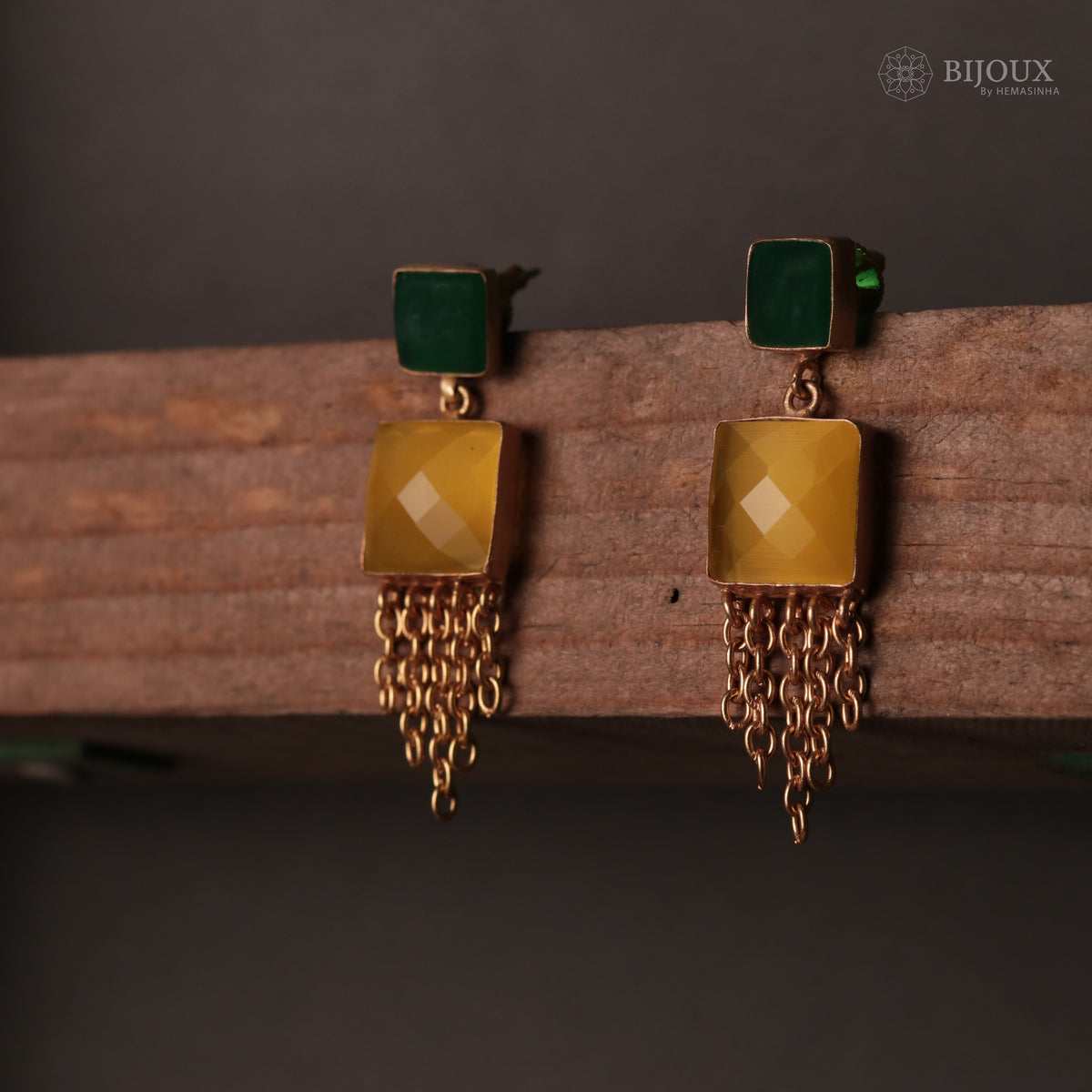 DIVINE DUO DRAPERY HANDMADE HANDHAMMERED EARRING ER73