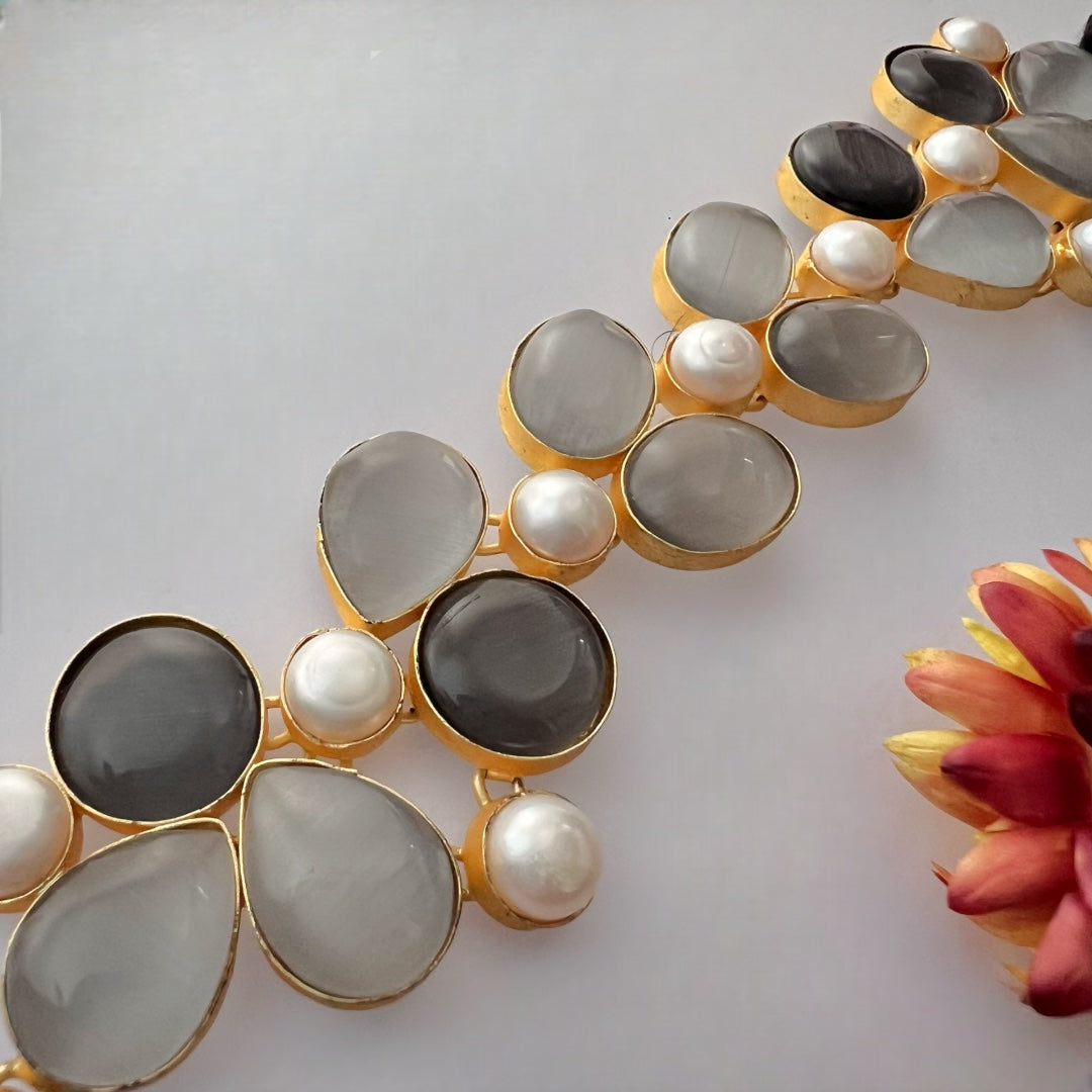 BAGYA BIJOUX PREMIUM AND EXCLUSIVE HANDMADE MONALISA CHOKER WITH EARRINGS CH405