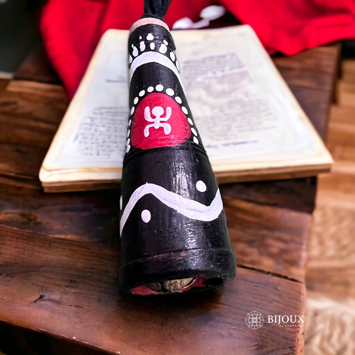 SODA SNUGGLE TERRACOTTA PENDANT WITH BLACK ROPE TR15