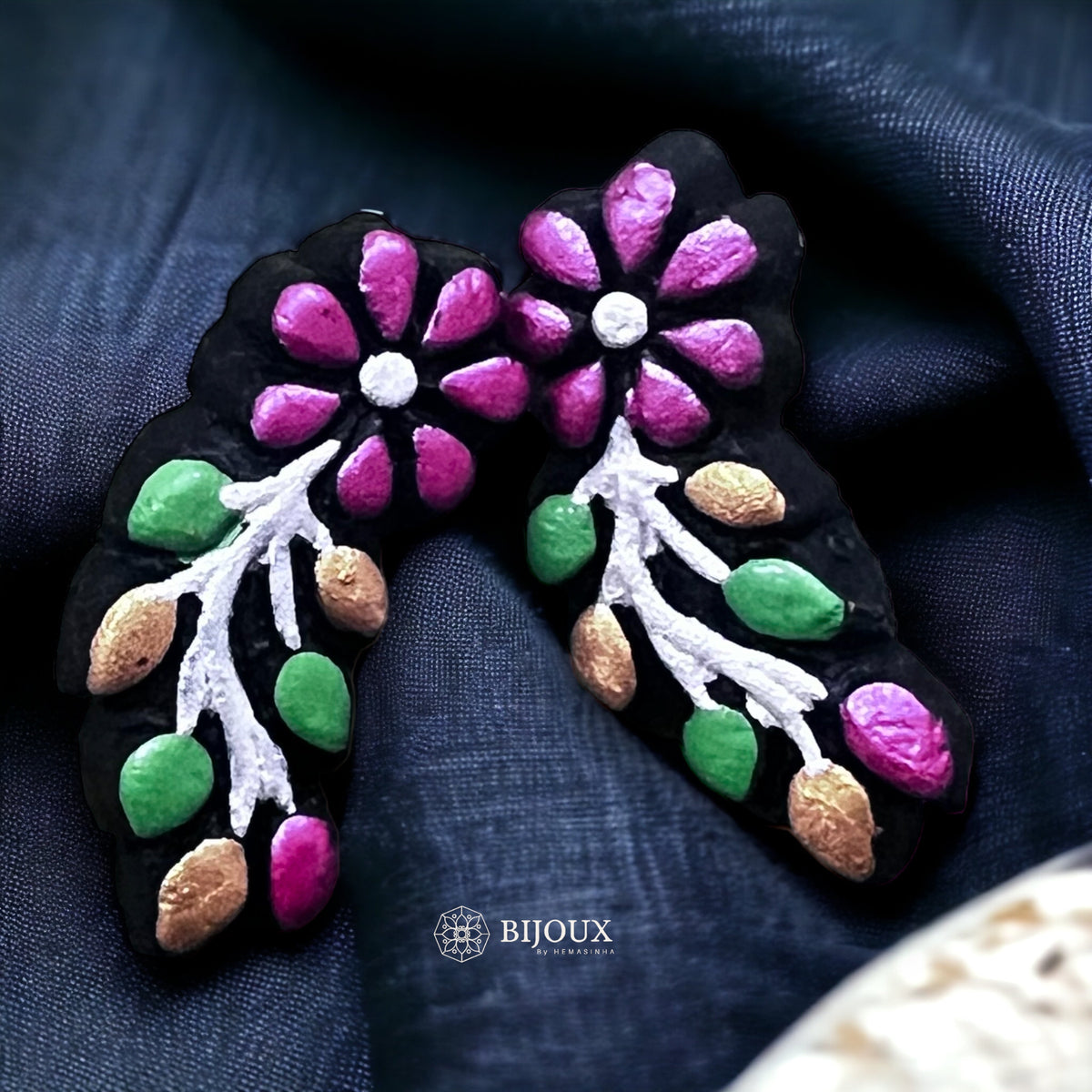 CLASSIC EVERLASTING GARLAND TEROCOTTA  NECKLACE WITH EARRINGS TR25