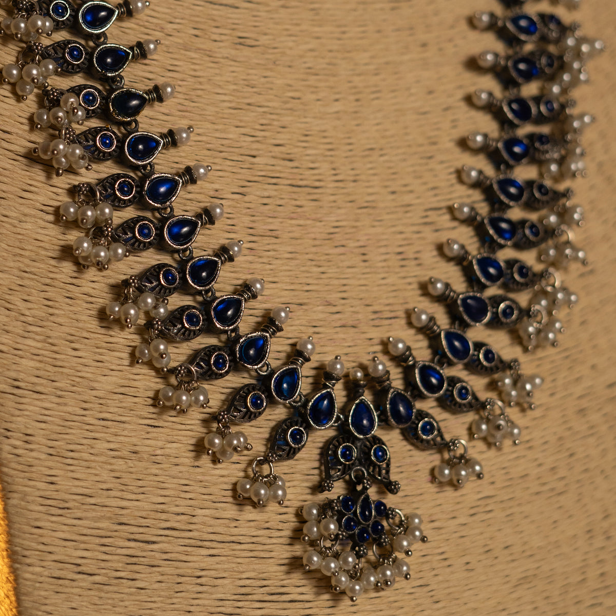 THIRA SILVER LOOK ALIKE CLASSIC ANTIQUE MALA WITH EARRINGS ML45