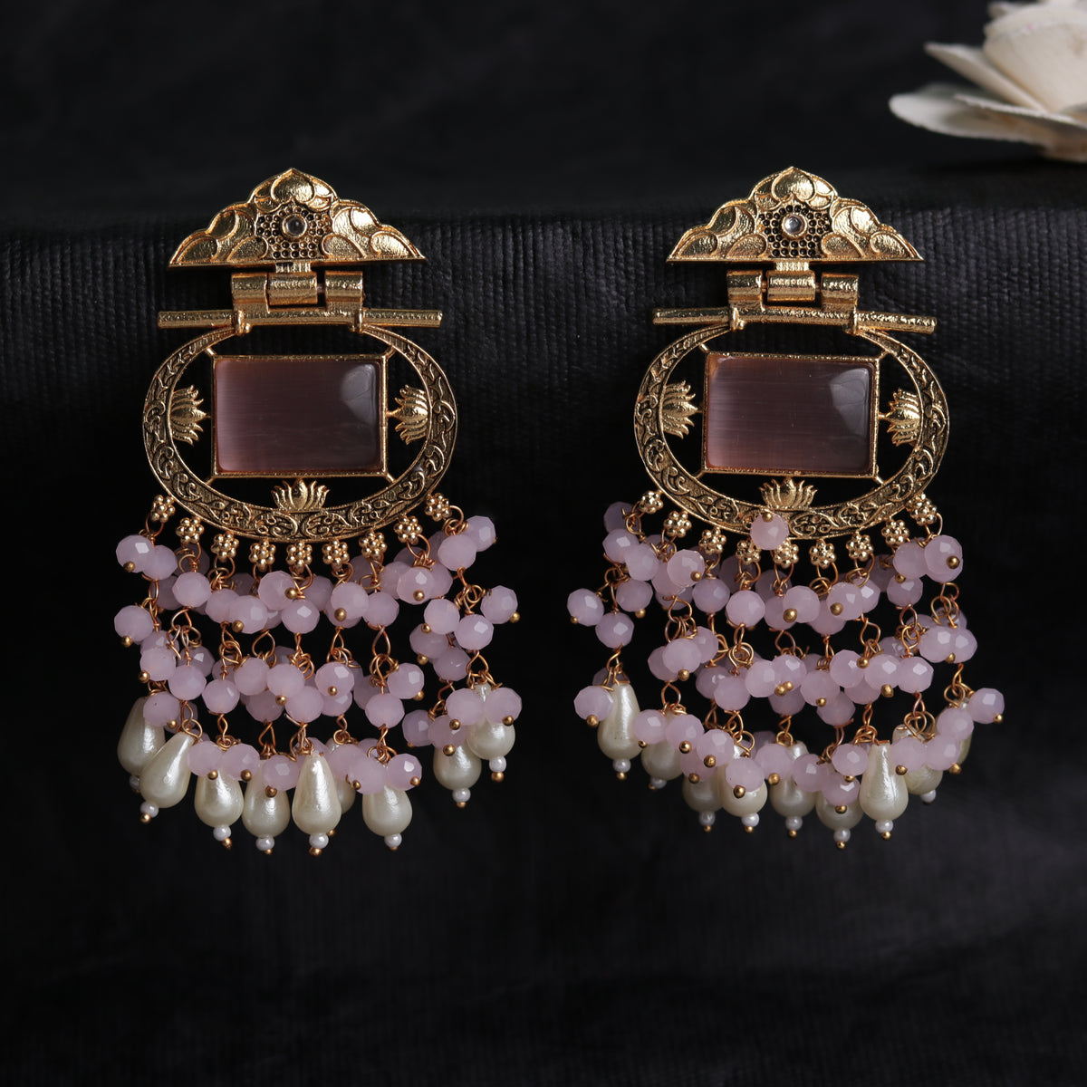 AMARA SEMIHANDMADE BEADED MONALISA GOLD-TONED DANGLER EARRING ER103