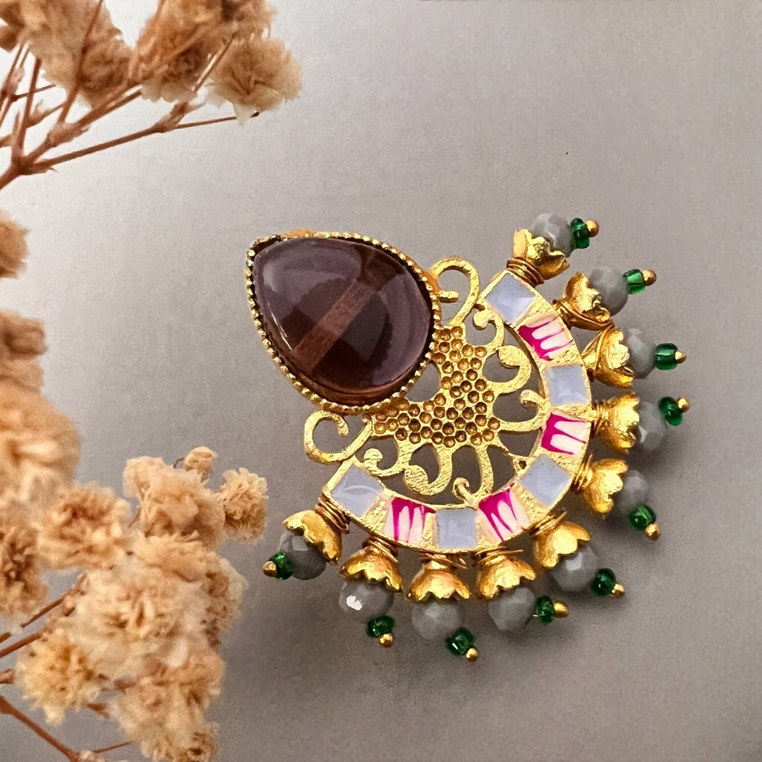 BLOSSOMBEAN SEMI HANDMADE MONOLISA GOLD-TONED EARRING-ER153