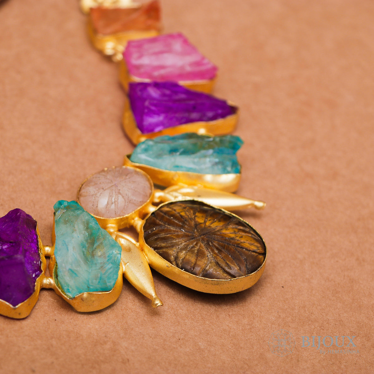 RICA RAW STONE HANDMADE GOLD TONED RUSTIC FINISH NECKLACE NL91