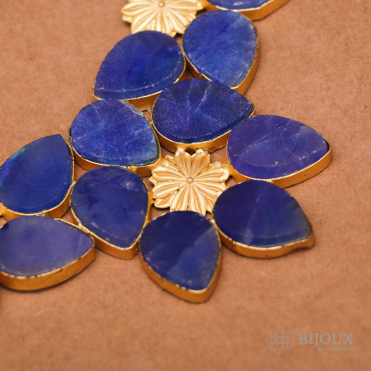 RUSTIC KING STONE HANDMADE GOLD TONED RUSTIC FINISH NECKLACE NL92