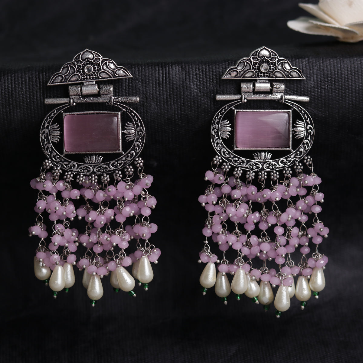 ZEPHYR SEMIHANDMADE BEADED OXIDIZED DANGLER EARRING ER104